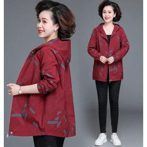 Middle-aged Women Trench Coat 2021New Autumn Printed Hooded Short Outerwear Thin Windbreaker Female Basic Coat Top Plus Size 5XL