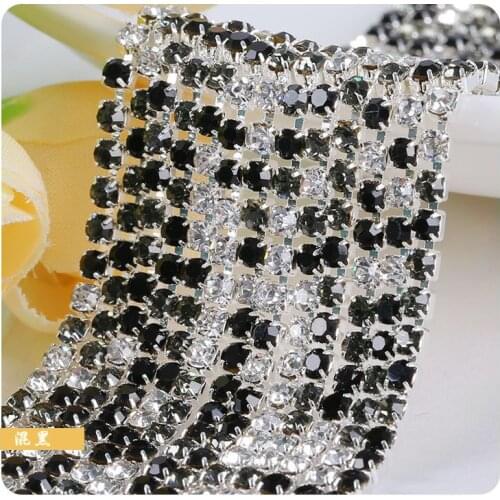 Factory sales 2.5mm 5yard/ Crystal glass Rhinestone chain with claw Color mixing Full color