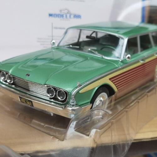 MCG 1/18 FORD COUNTRY SQUIRE Limited Collector Edition Metal Diecast Model Toy Gift