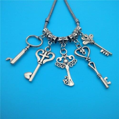 Vintage Silver Mixing Key Charms Pendant For Jewelry Fashion Making Findings Bracelets Handmade Accessories DIY Gifts HOT D130