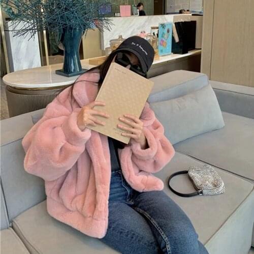 Winter Velvet Faux Fur Jacket Women Turn-Down Collar Solid Color Soft Short Plush Coat Korean Fashion Loose Warm Outerwear Lady