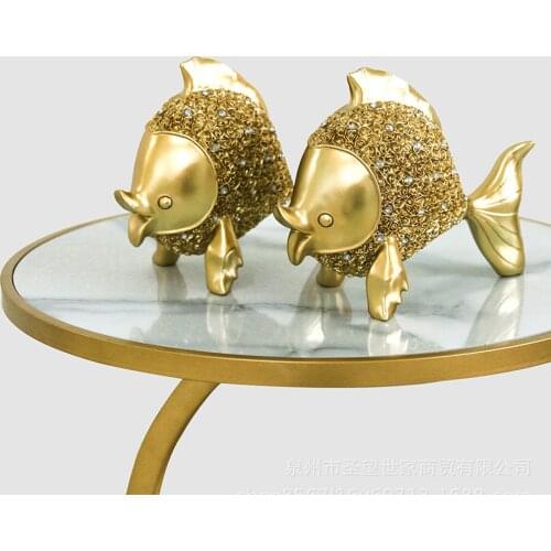 Chic Fish Figurine Resin Art Sculpture Decorative Goldfish Ornament Decor