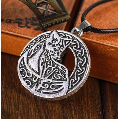 Vintage Viking Fox Pendant Irish Knot Viking Animal Amulet Wicca Necklace