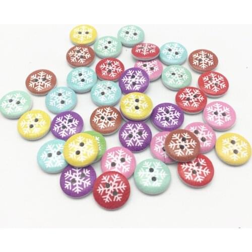 100pcs 15mm Wood Snowflakes Mixed Buttons Sewing 2 Holes Round Decorative Christmas Button Embellishments DIY Crafts Wholesale
