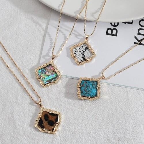 New Acrylic Abalone Shell Paper Leopard Curved Geometric Pendant Necklace Snakeskin Leather Gold Charm Body Brand Jewelry