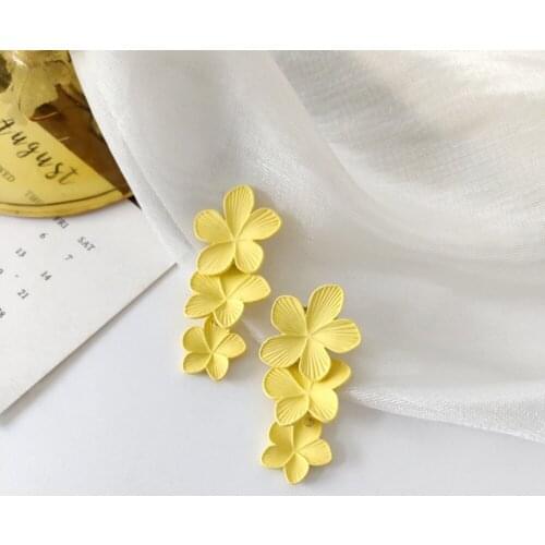 South Korea Yellow Flowers Stud Earrings Bohemia Retro Sweet Wind Sell Like Hot Cakes Irregular Cute/Romantic Earrings