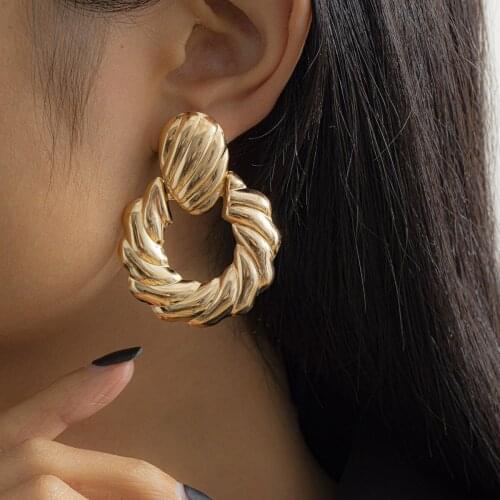 Fashion Statement Earrings 2021 Round Geometric Earrings for Women Metal Big Dangle Earrings Drop Earring Modern Punk Jewelry