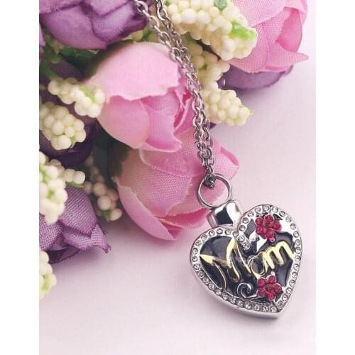 Mothers Day Gift Alloy Perfume Bottle Style Love MOM Neck Strands Retro Lady Jewelry Christmas Gift Designer Charms