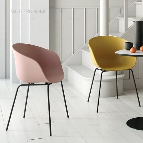 Modern Classic Design Fashion Nordic top selling wholesale promotion Soft Color Plastic Seat Black Leg Dining Side Arm Chair 1PC