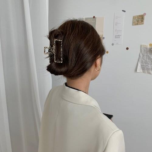 Sense of Quality Leopard Design Shark Clip Cool Catch Hairpin Back Wash Hair All-Matching out Headdress