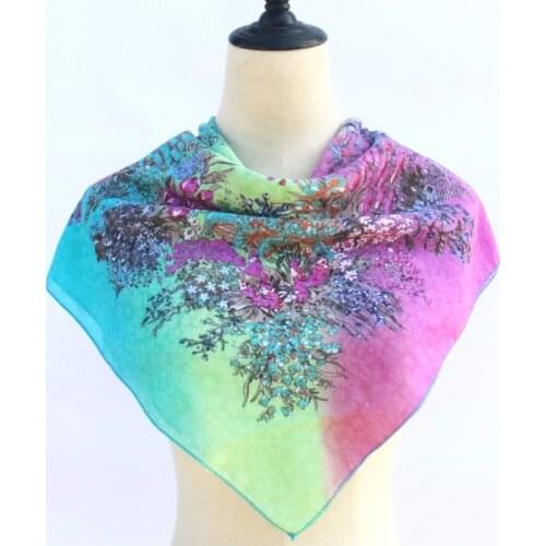 Luxury Besigner Fashion Style Russian Ethnic Pattern Gradient Printed Women Cotton Small Scarf Handkerchief Scarf Hijab Shawl