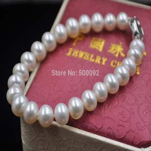 Stunning luster 8mm white freshwater pearl bracelet 7.5"