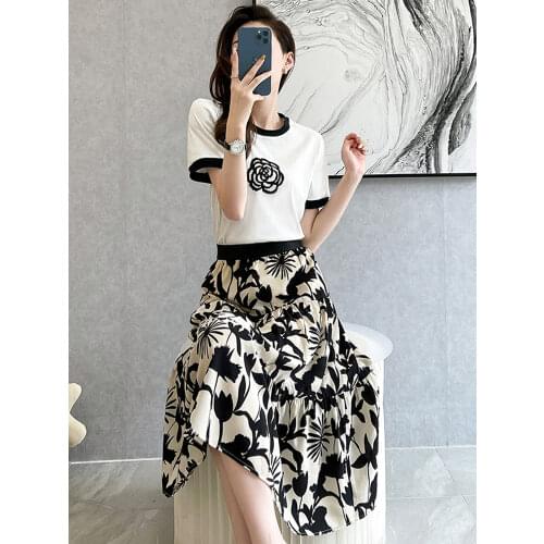 Two pieces women set summer Cotton short sleeve Floral Print T shirt and Elastic High waist ruffed patchwork chiffon skirt 2021