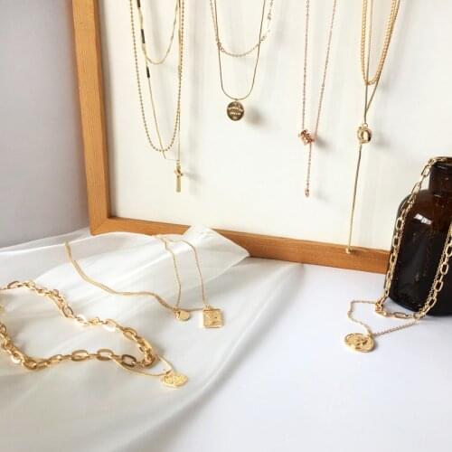 Women Metal Letter Pendant Necklace Hip Hop Bungee Choker Students Pearl Clavicle Chain Trendy Cross Necklace Girls Jewelry