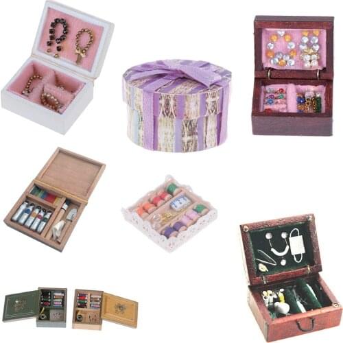 1:12 Scale Doll Houses Sewing Box Lid Toolkit Toolbox / Jewelry / Medical Box / Artist Paint Pen / Gift Box Dollhouse Miniature