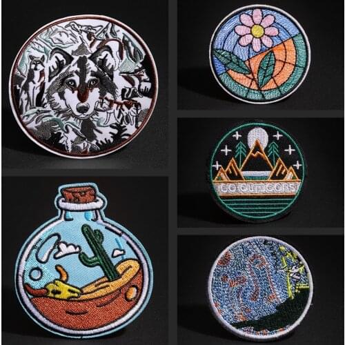 High quality DIY round patches landscape bottle badge starry sky flower Wolf head Ironing decals Bags clothes decorate patch