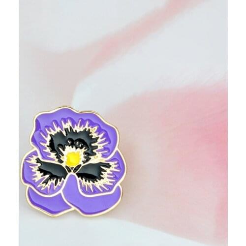 XEDZ Fashion Enamel Purple Flowers Brooch Enamel Metal Button Backpack Badge Stamens Corsage Womens Fashion Jewelery