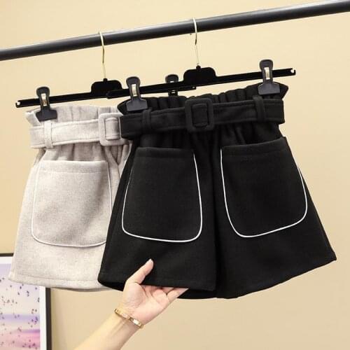 Woollen shorts womens autumn winter 2021 versatile high waist A-line loose outer wear thickened wide leg bottomed boot pants