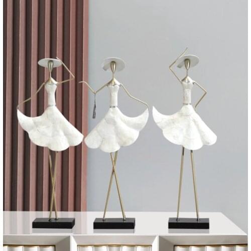 Nordic Metal Body Art Sculpture Decoration Living Room TV Cabinet Wine Cabinet Desktop Home Decor Ornaments Wedding Gift