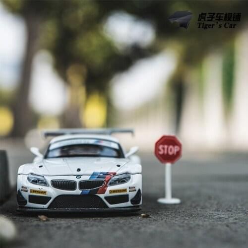 Car Model 1:32 Bmw z4 Gt3 Rear Wing Version Of The Alloy Acousto-Optic Return Childrens Toy Car Boys Like To Collect