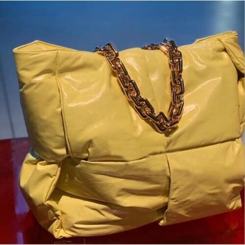 Thick Chain Sponge Fabric Shoulder Bag Women Tote Bag 2020 New Autumn Large Capacity Bags With Thick Chain Soft Shopping Bags