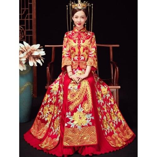 High-quality Chinese Traditional Wedding Clothing Cheongsam Dress Refined Banquet Stylish Elegant Bride Oriental Bride Gown