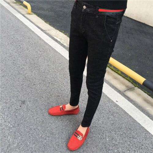 2021Black Korea slim-fit small-footed jeans male social spirit guy embroidered little bee leggings skinny jeans men pencil pants