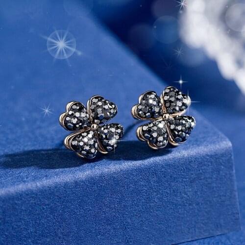 Fashion Women Lady Revolve Elegant Clover Flower Crystal Stud Earring Rhinestone Women Girl Jewelry Free Shipping