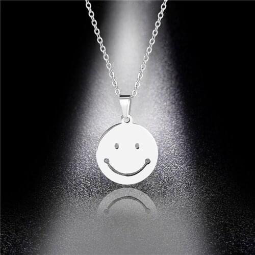 Fashion High Quality Smiley Face Pendant Necklace Bull Bear Heart Butterfly Charm Necklaces Happy Gifts for Women Men Jewelry