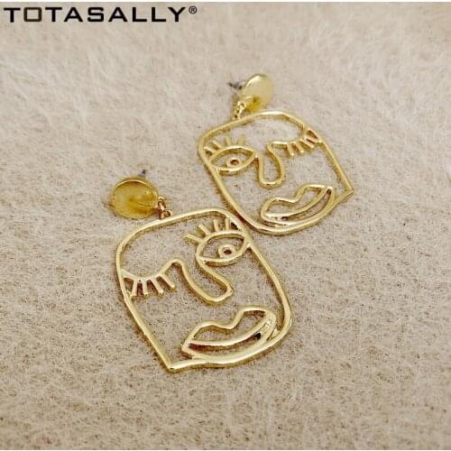 TOTASALLY 2020 Trend Earrings Hollow Funny Human Face Earrings Fashion Unusual Earrings for Women Lady Christmas Gifts Dropship