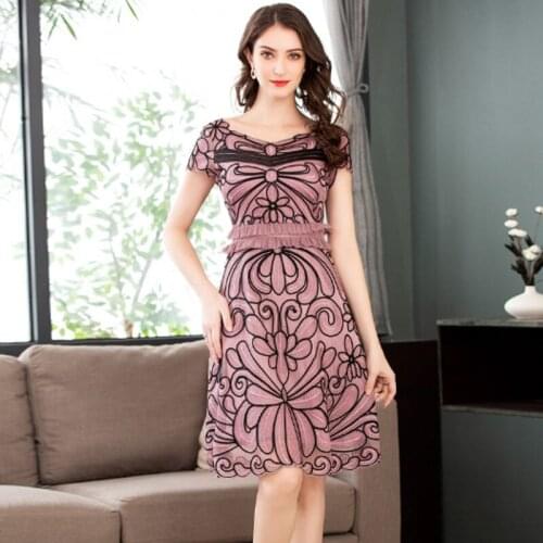 Women Designer Party 2021 Runway Fashion Summer Flower Embroidery Ruffles Slim Holiday Knee-Length Dress