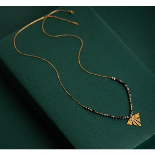 Fever&Free Fashion Stainless Steel Necklace For Women Gold Small Horn Leaf Necklace Pendant Christmas Charm Vintage Jewelry 2019