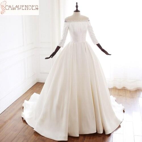 Vintage Wedding Gowns Ball Gown White Satin Wedding Dresses with Sleeves Lace Appliques Off Shoulder Wedding Dress for Sale