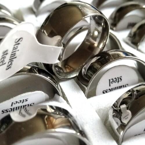 Wholesale lots 50pcs Width 8mm Silver Stainless Steel Men Women Band Rings Sizes Mixed Lovers Wedding Trendy Jewelry Hot Fashion