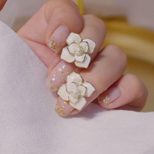 Romantic Delicate Jewelry Unique Vintage Flower Stud Earrings for Women 14k Gold Plated Earrings