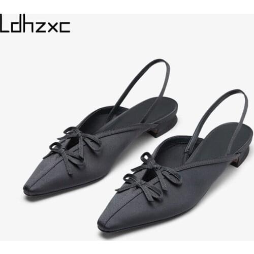 LDHZXC 2021 Women Classic Blue Square Heel Shoes for Party Ladies Classic Pu Leather Night Club Pumps Sapato Feminino