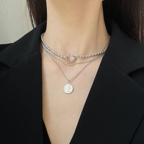 Fashion Design Round Pendant Necklace for Women Aesthetic Jewelry Initial Charms Collarbone Chain Punk Wedding Party Choker