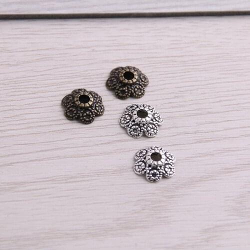 SWEET BELL 200pcs 4*11*11mm Two Color Bead Caps Charm Hollow Small Flower Pendants Jewelry Accessories DIY Receptacle Charms