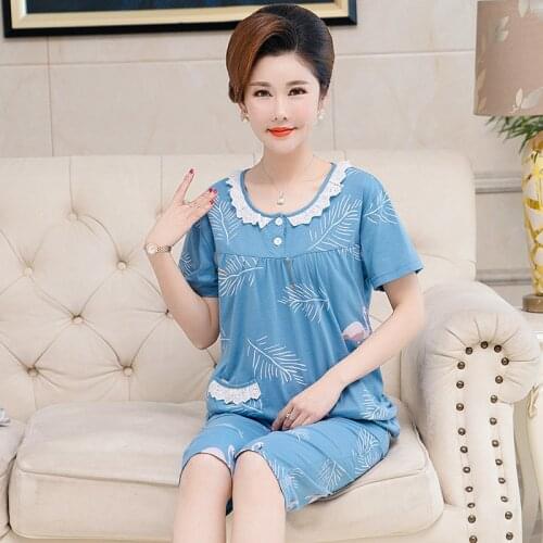 Women Cotton Pyjamas Short Tops+ Calf-Length Pants Two Pieces Set Round Neck Pijama Plus Size M-4XL Female Sleepwear