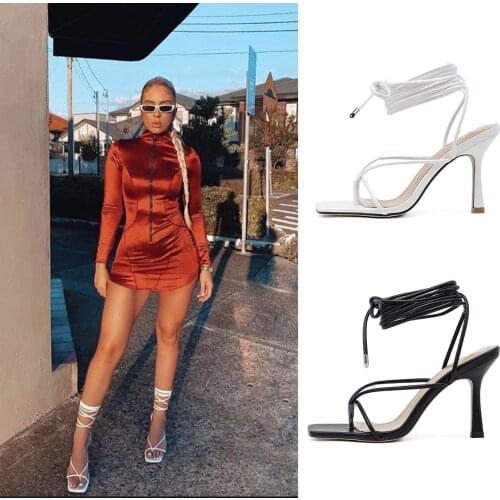 Summer Women Sandals Cross Strap Thong Sandals Women V Shape Design Shoes Narrow Band Vintage Square Toe High Heels