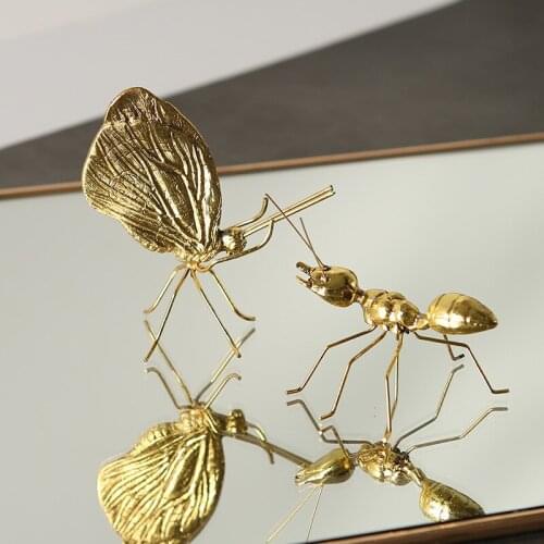 Nordic Ant Butterfly Ornament Decoration Zinc Alloy Simulation Animals Small Figurines Creative Shooting Props Home Office Decor