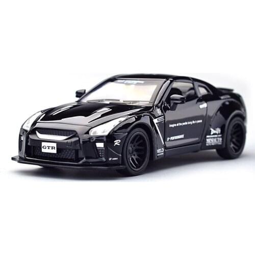 1/32 Alloy Die Cast GTR Sports Car Model Toy Simulation Sound Light Pull Back Toys Vehicle