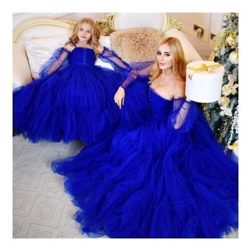 Elegant Royal Blue Mom And Me Photo Shoot Dressing Gowns Long Sleeves Puffy Ball Gown Mother And Daughter Dresses