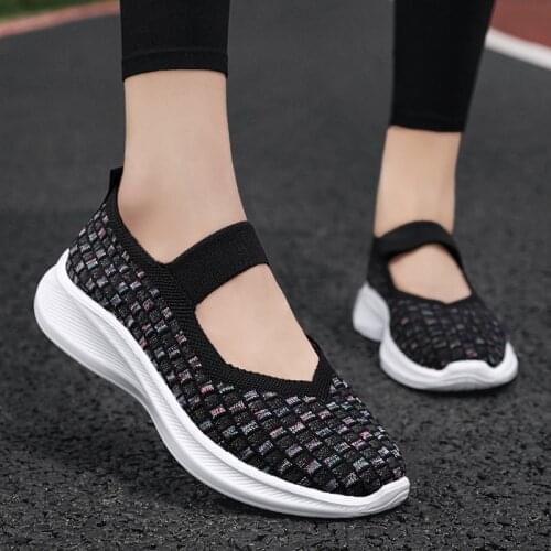 New Old Beijing Cloth Shoes Womens Ethnic Style Ultra-light Soft Sole Flat-heel Mother Shoes Work Shoes Ladies Sneakers Shoes