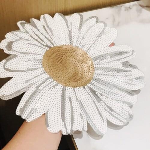 1Pcs Sequined Sunflower Embroidery Applique Patches Iron on Patch Applique for Women Clothes T-Shirt Backpack Sewing Accessories