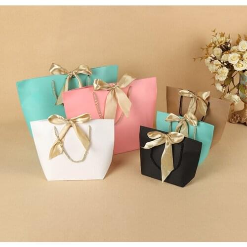 Large Size black Present Box For Pajamas Clothes Books Packaging Gold Handle Paper Box Bags Kraft Paper Gift Bag With Handles
