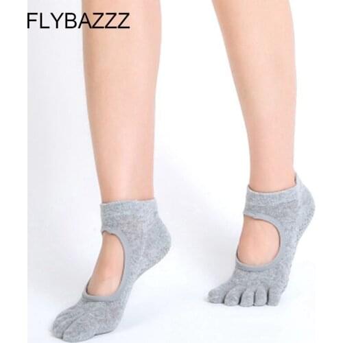 1 Pair 2018 Halter Cotton Women Yoga Socks Non-slip Open Toe Pilates Ballet Dance Five Finger Socks Deodorant Gym Sports Socks