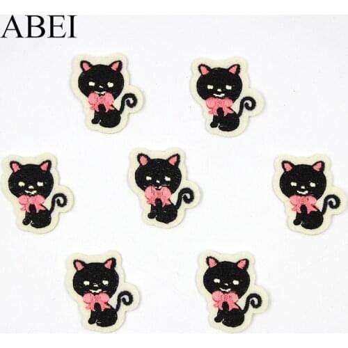 10pcs/lot Diy Cartoon Cat with Bow Stickers Iron On Baby Apparel Patches Embroidered Garment Appliques Sew On Badge Accessories