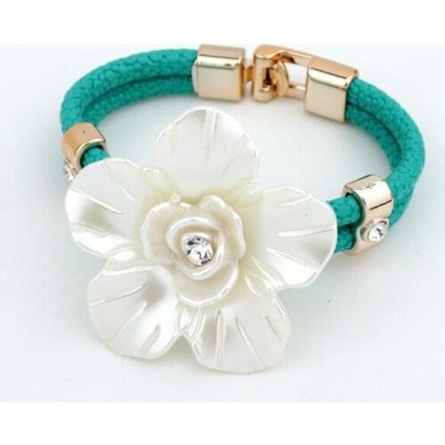 2015 New Austrian Crystal Stylish Women Travel Party Gift White Bracelet & Bangle Jewelry big flower bracelet bracelet wholesale