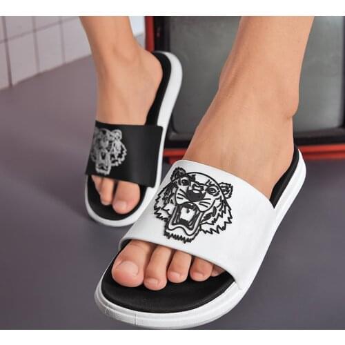 Unisex Comfortable Men Home Slippers 35-46 Women Casual Shoes Cute Light Women Bath Slippers Large Men Beach Shoes Women Shoes